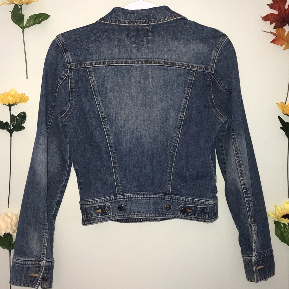 The Limited Denim Jacket - Picture 3 of 4